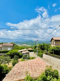 Pleasant village house with terrace. - Image 4