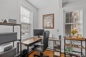 Charming & Historic 2BR Oasis in Downtown Luxury - Image 5