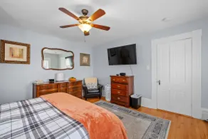 Charming & Historic 2BR Oasis in Downtown Luxury - Image 4