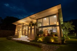Exclusive downtown house, family, beautiful view. - Image 2