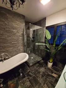 Luxury Home for Romantic Getaways, for Adults Only - Image 5