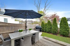 Stay at Niles Beach - Image 5