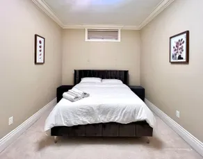Vancouver West Two Bedroom ¹³ - Image 2