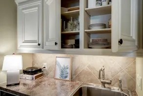 Upscale Quiet City Guesthouse-Close to Everything - Image 3