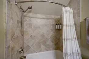 Upscale Quiet City Guesthouse-Close to Everything - Image 5