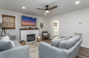 Cozy Country Cottage - Image 2