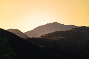 LA Hillside Dream-Amazing Views-Sauna-Tsla Chrgr - Image 5