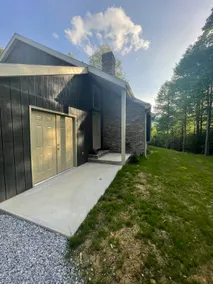 Brand NEW 3BR Geothermal Cottage w/hot tub - Image 3
