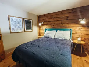 Charming Waterfront Log Cabin - Image 4