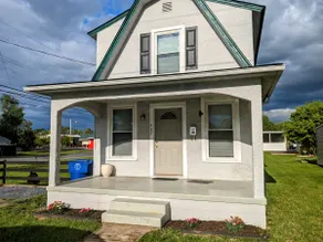 The Warren House - Image 3