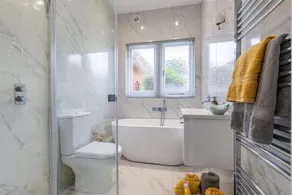 Beachside annex in Canford Cliffs by Sandbanks - Image 3