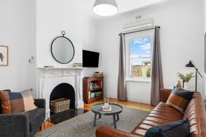 Dalkeith - 1910 charm with modern amenities - Image 2