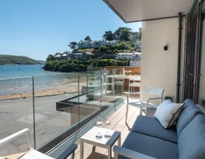 Luxury beachfront property sleeps 6  - parking - Image 5