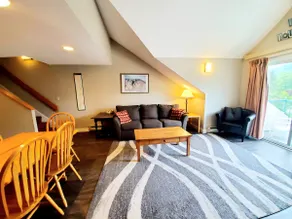 Chic Family Getaway at Rivergreen Resort - Image 2