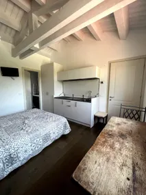 Studio with Pool View - Image 4