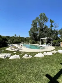 Studio with Pool View - Image 2
