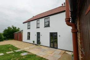 Ideal to explore Wolds & Lincoln | Pass The Keys - Image 2