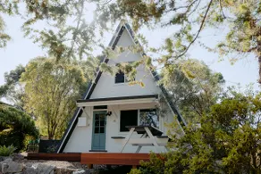 Deep South: A Joyful A-frame Cabin - Image 4