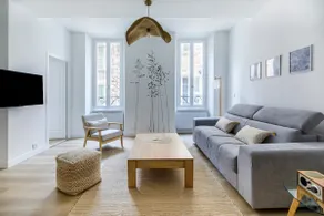 Bright and modern apartment in the heart of Vence - Image 2
