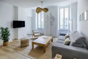 Bright and modern apartment in the heart of Vence - Image 4