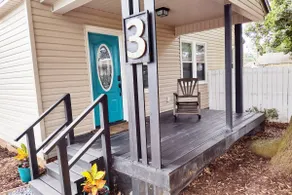 The Bungalow. Walk to Bayou!  Backyard Family Fun! - Image 5