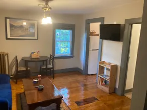 #4, Historic 1 BDRM, Newburgh, Beacon, West Point - Image 5