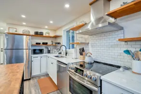 The Modern Base Camp ~ Luxurious Mt Hood Cottage - Image 3