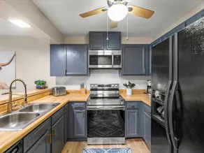 Gorgeous Downtown Gatlinburg w/Views and Pool! - Image 4