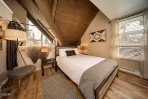 Modern/Rustic 2-bedroom Townhouse + Bonus Loft - Image 5
