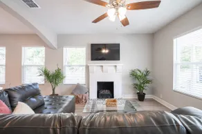 3/2 Downtown Lakeland Family & Pet Friendly Home - Image 2