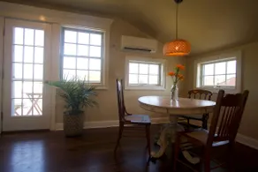 \"Meteor\": River View Penthouse in Downtown Mystic - Image 3