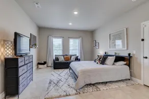 Cozy and Relaxing Guest Suite - Image 5