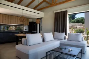 Beautiful Luxury Villa B 2023 - Image 4