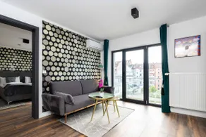 Deluxe apartment with 1 bedroom and balcony - Image 3