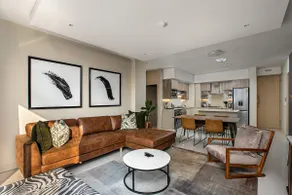 Gorgeous Rosebank Apartment - Image 2