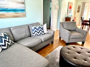 The Salty Shores Beach House ~Walk to the beach - Image 3
