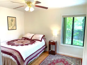 Harmony Cottage - 2bd/1ba, 10 min from downtown! - Image 3