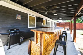 Margaritaville Pool Party BAR Hot Tub Walk 2 Game - Image 5