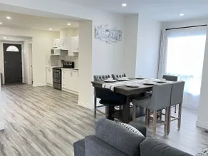 Renovated 3-bedroom 2-bathroom 5 min to The Falls - Image 5