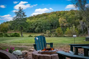 Ozark Cottage*ATV ride on 214 acres*Pets Stay Free - Image 2
