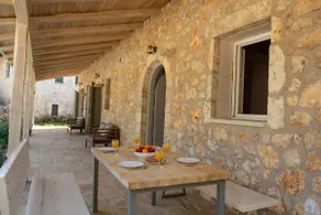 AVLI - Tranquil stonehouse in Lefkada - Image 4