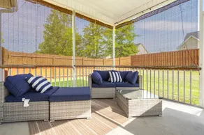 Pet friendly 3-bedroom, screened patio - Image 5