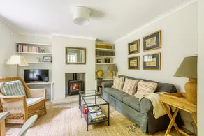 Historical cottage on private estate in Cotswolds - Image 3