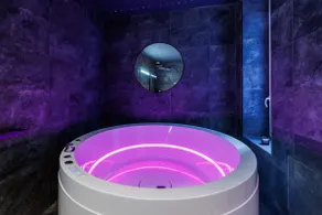 La Purple Suite - Image 2