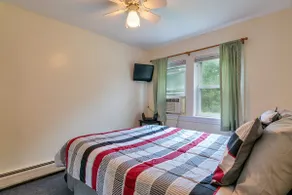 Clean&Cozy 1BR Apt5 w/Full Kitchen & Bathroom - Image 5