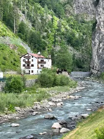 charming house with view of the Dolomites a few km from Cortina - Image 3