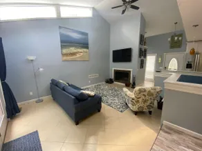 New memories are made in our spacious lake home! - Image 4