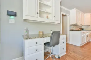 Beautiful 3br Home 1 MI From Masters-Huge PATIO - Image 5