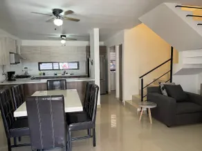 Beautiful, luxurious family home with a water tank - Image 3