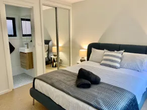 Brilliant 3 bedroom home•garden views•free parking - Image 3